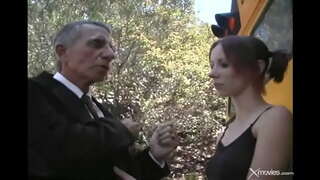 כיינעוודיק און אַדווענטשעראַס מיידל אַנאַל, בלאָוודזשאָב