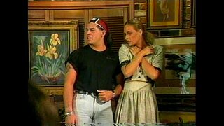 ���ြွက်သားများကြီးထွားစေသောအ Gangbang မိန်းကလေး ၀၃၀၄(Debbi စိန်)