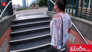 Лесно е да се добие: Adrienne Бакнеж е валкани масла кур-зависник од широк! Cambaron.com